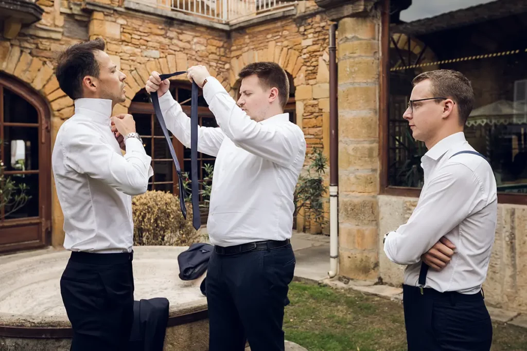 habillage du marié domaine de la ruisselière